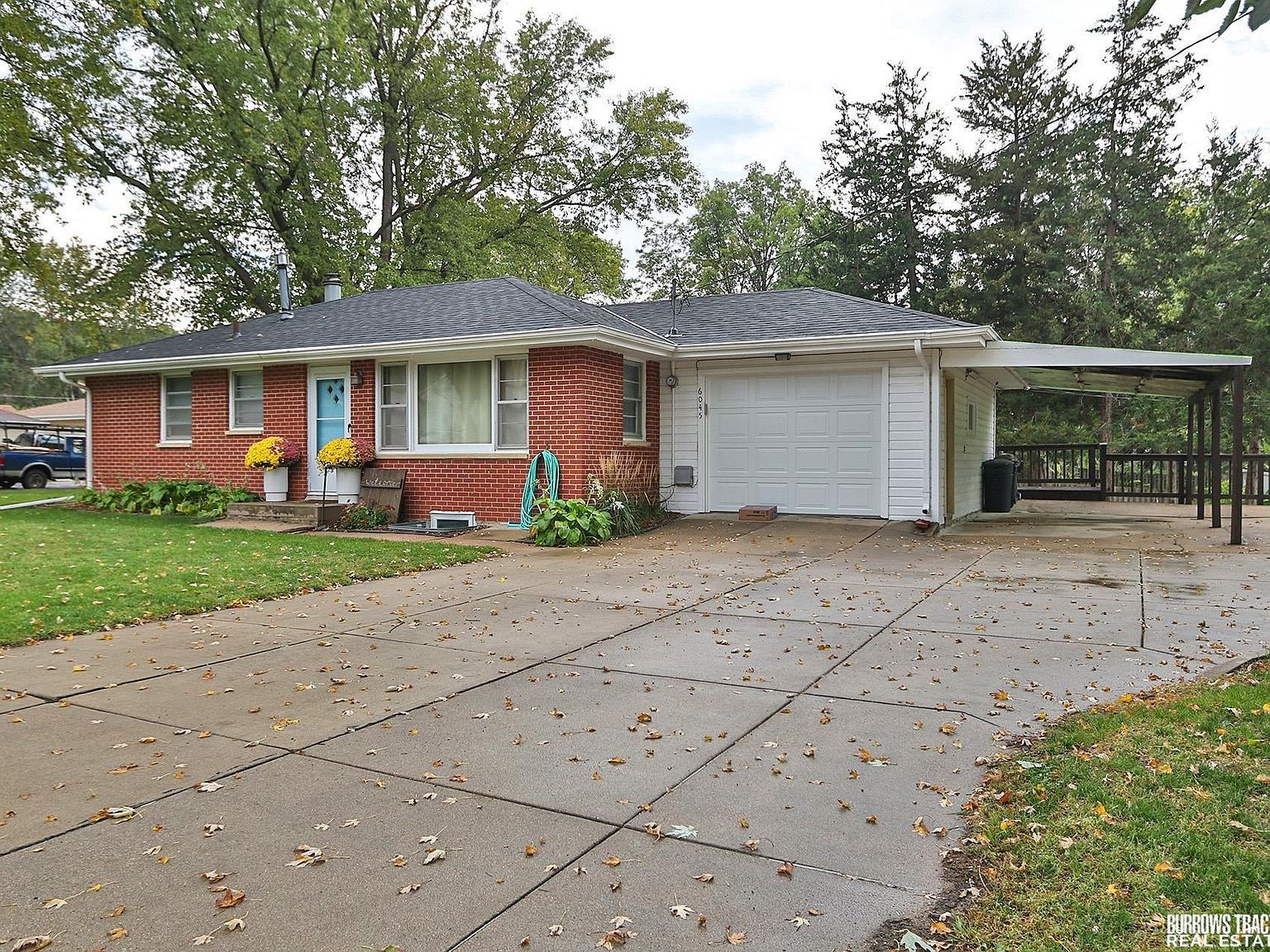 6045 Leighton Ave Lincoln, NE 68505 - Thumbnail 3