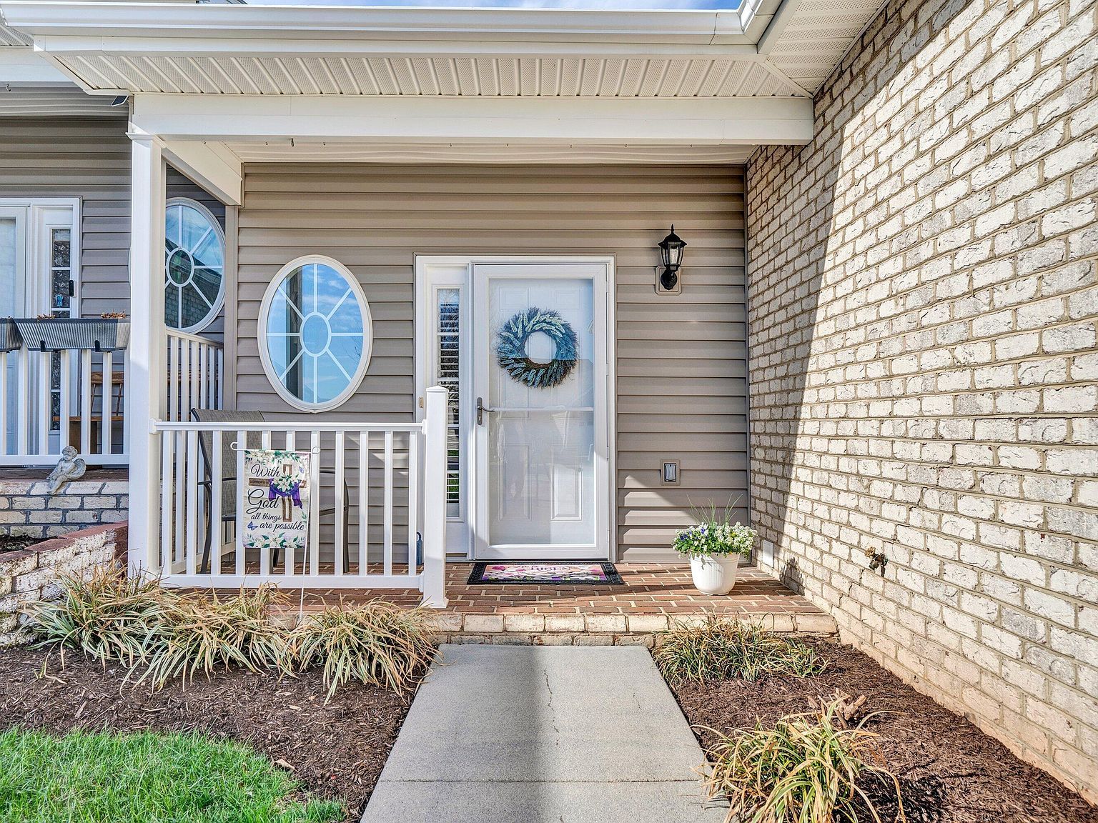 6651 Stonelyn Cottage Ct Roanoke, VA 24019 - Thumbnail 3