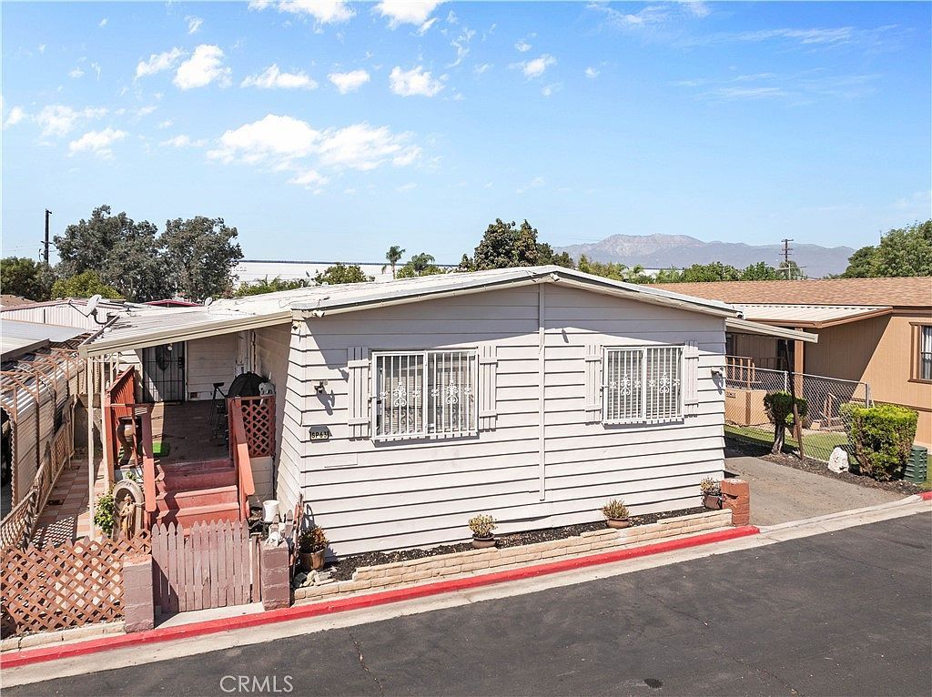 350 S Willow Ave Space 63 Rialto, CA 92376 - Thumbnail 3