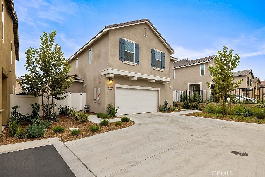 2522 Gunner Ridge Way Rialto, CA 92377 - Thumbnail 3