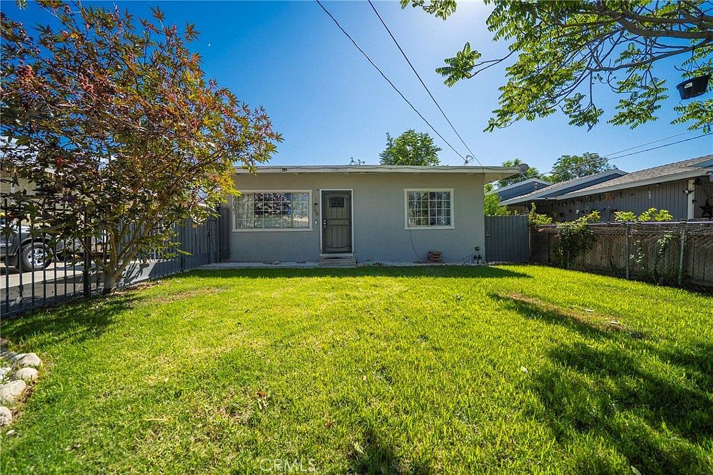 2137 Pepper Dr Highland, CA 92346 - Thumbnail 3