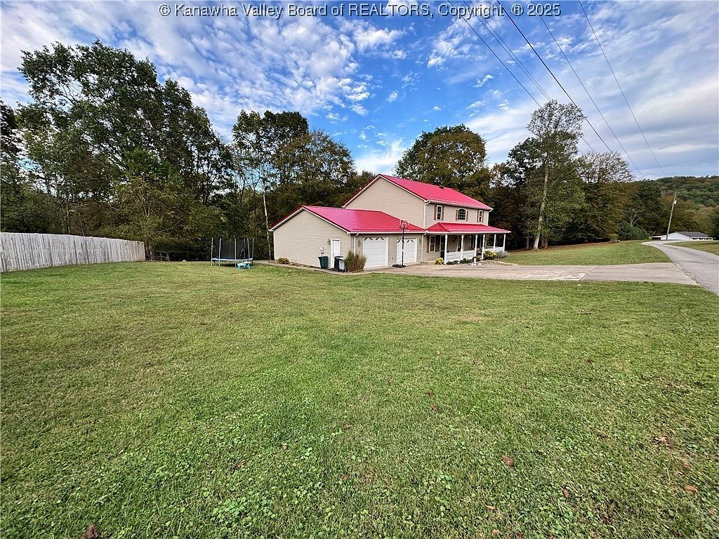 292 Winthrop Ln Clendenin, WV 25045 - Thumbnail 3