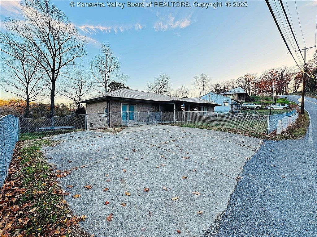 1100 Chestnut St South Charleston, WV 25309 - Thumbnail 3