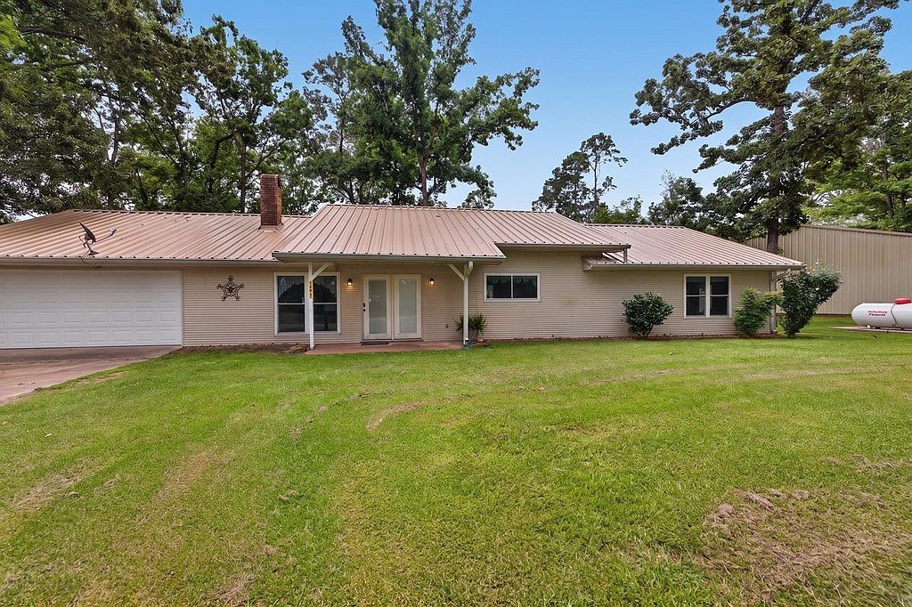 1818 Lakeshore Dr Hemphill, TX 75948 - Thumbnail 3