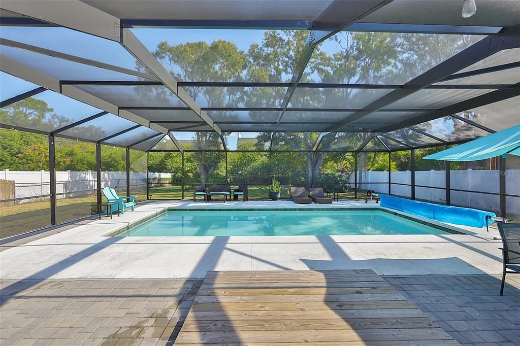 6503 Manila Palm Way Apollo Beach, FL 33572 - Thumbnail 3