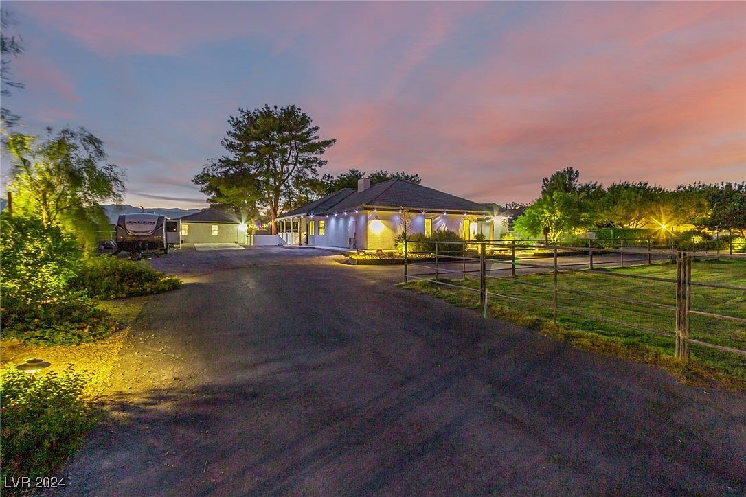 6681 Mustang St Las Vegas, NV 89131 - Thumbnail 3