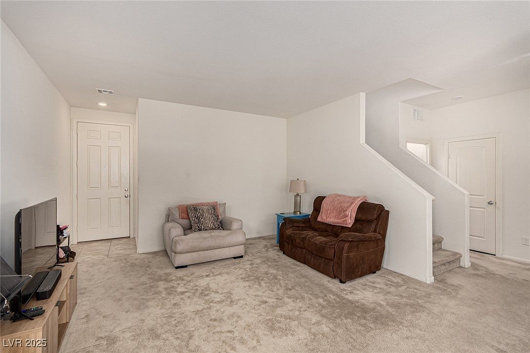 105 Pollentia Ave North Las Vegas, NV 89084 - Thumbnail 3