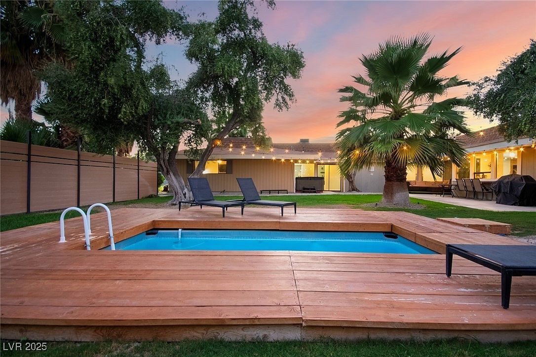 5710 Madre Mesa Dr Las Vegas, NV 89108 - Thumbnail 3