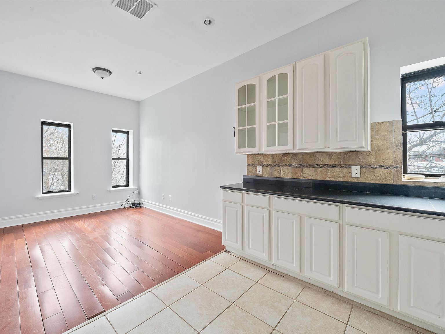 240 Clendenny Ave APT 5A Jersey City, NJ 07304 - Thumbnail 3