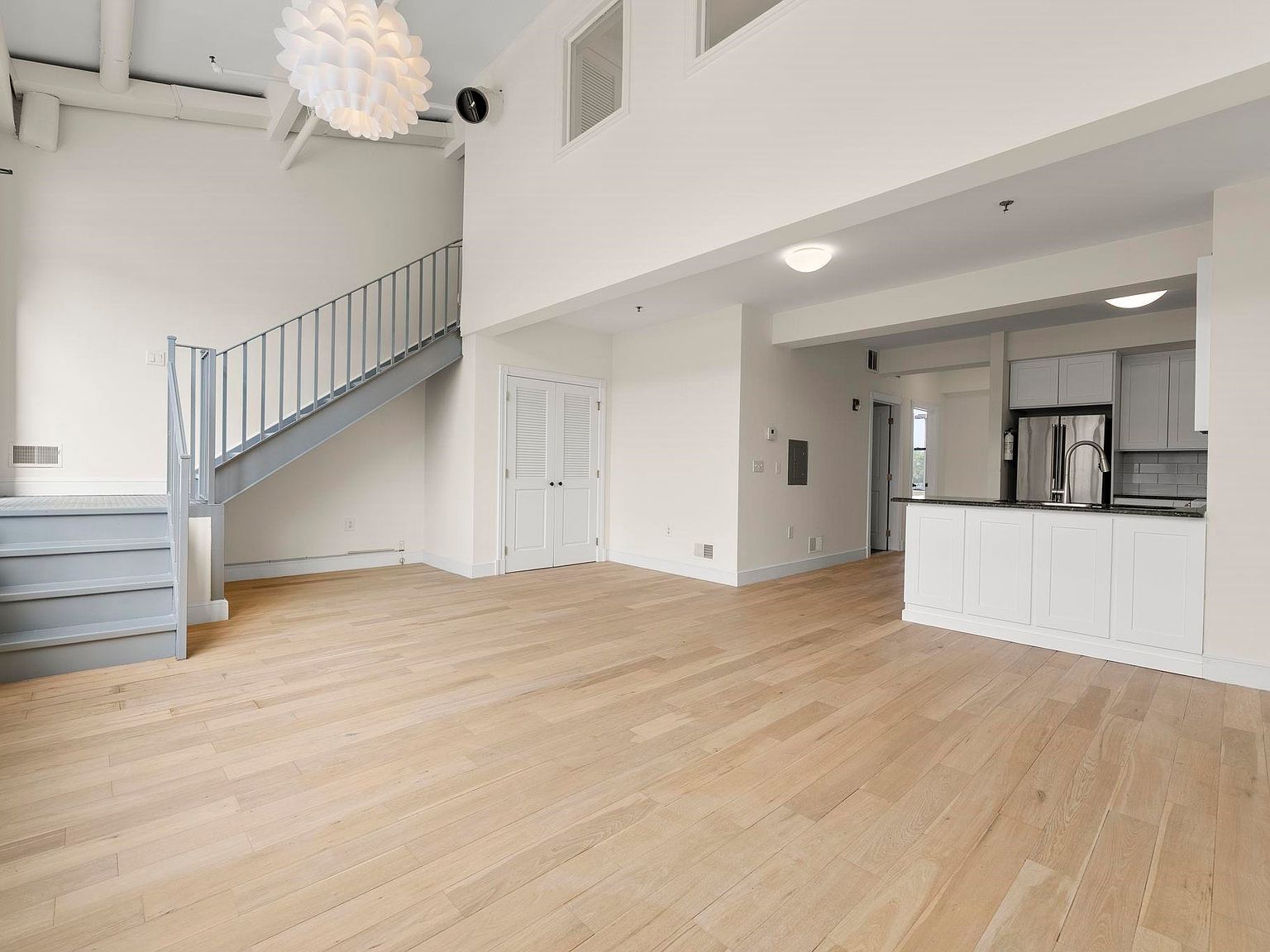 300 Communipaw Ave APT 234 Jersey City, NJ 07304 - Thumbnail 3