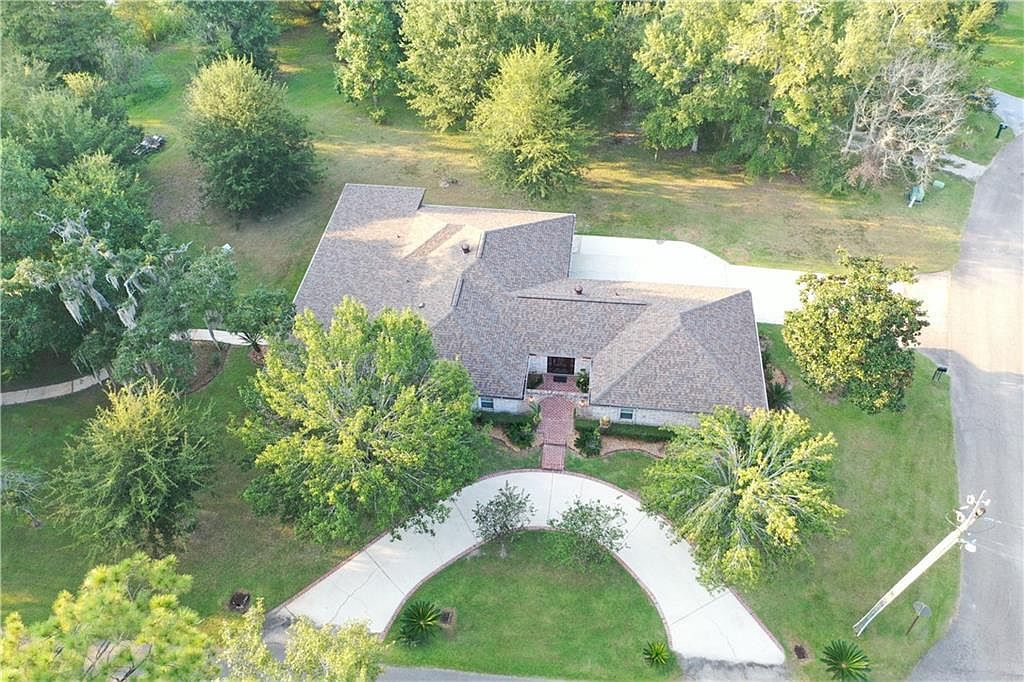 170 Indian Village Rd Slidell, LA 70461 - Thumbnail 3