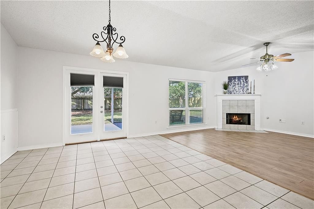 995 Maple Creek Dr Slidell, LA 70461 - Thumbnail 3