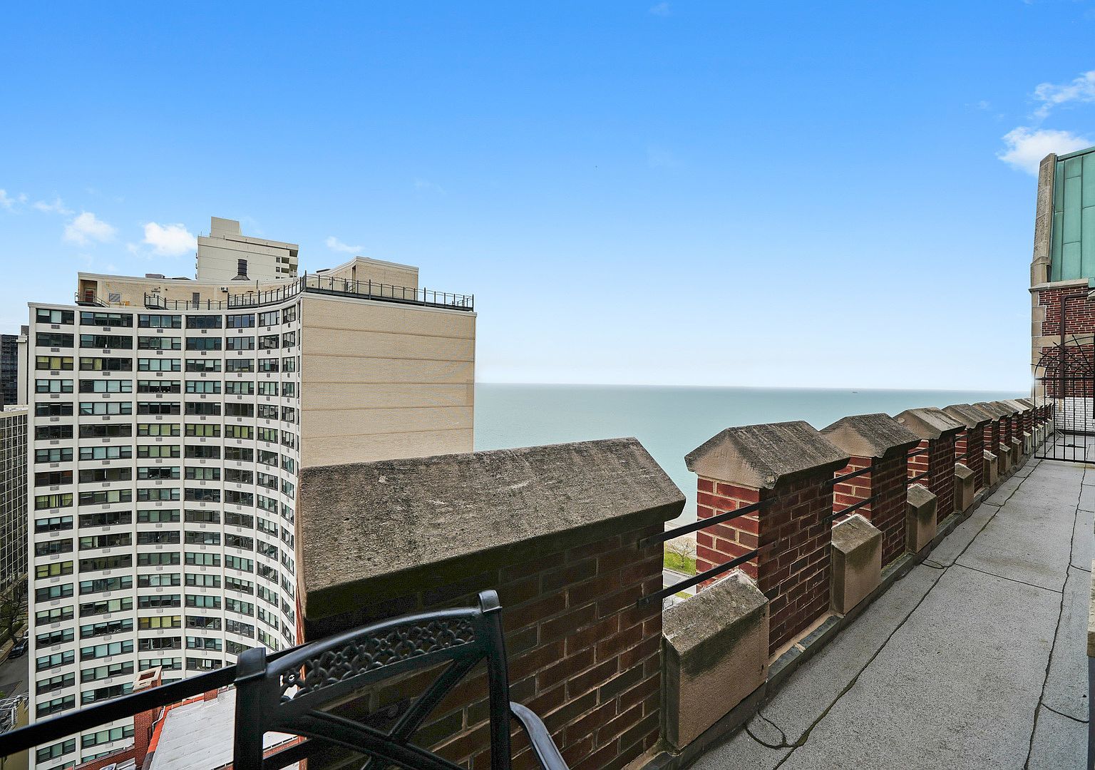 1120 N Lake Shore Dr #18CD Chicago, IL 60611 - Thumbnail 3