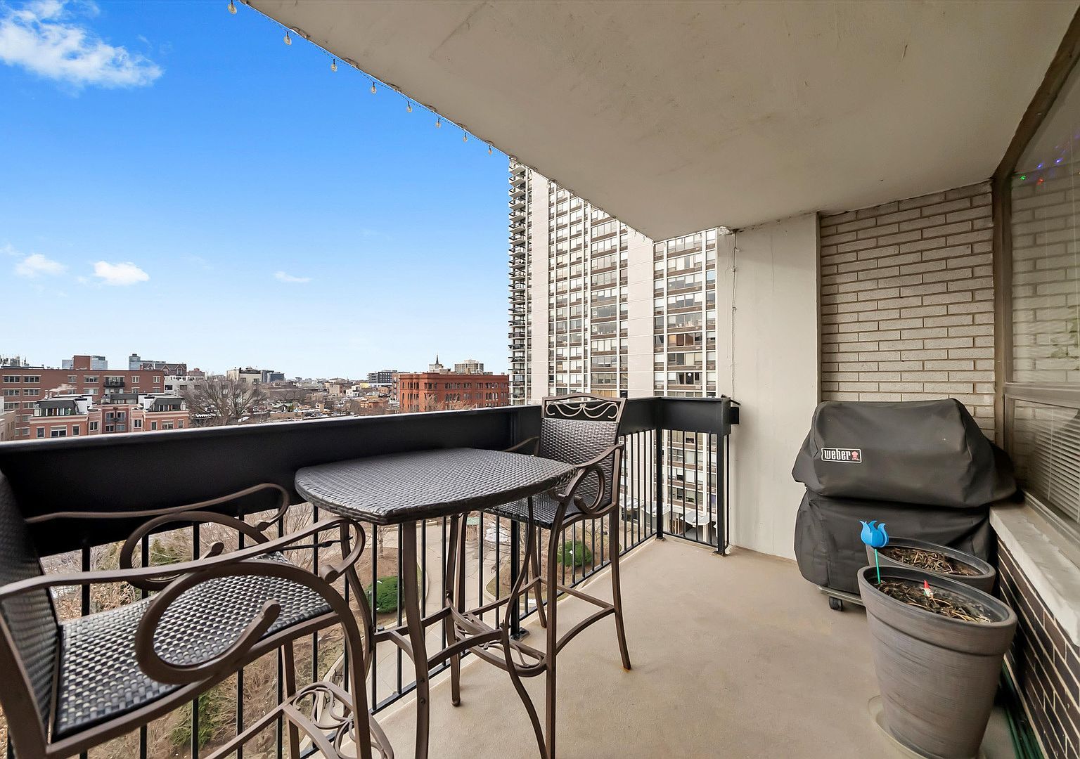 1455 N Sandburg Ter APT 801 Chicago, IL 60610 - Thumbnail 3