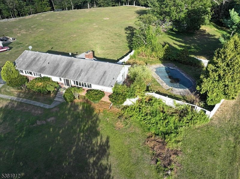 19 Dalrymple Rd Branchville, NJ 07826 - Thumbnail 3