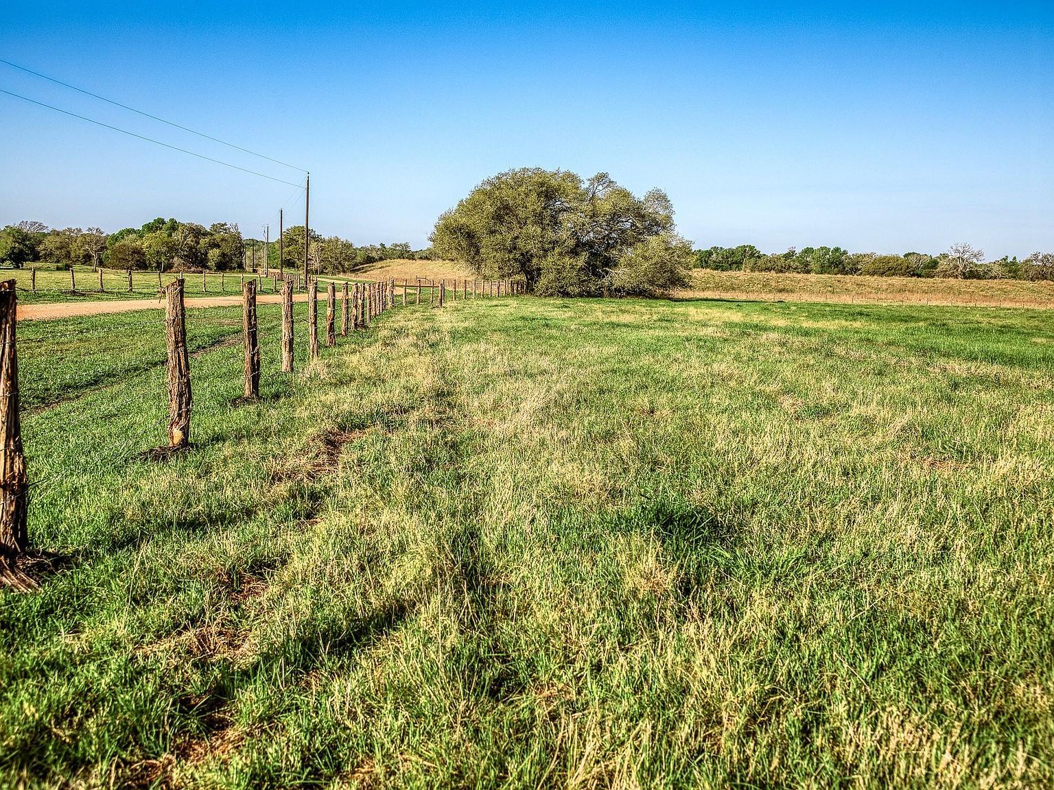 Tracts 10&11 Fieldcrest Ln Burton, TX 77835 - Thumbnail 3