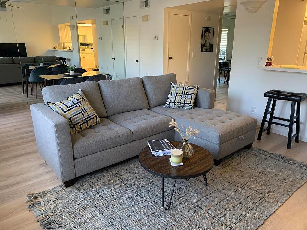 2433 Los Patos Dr Palm Springs, CA 92264 - Thumbnail 3