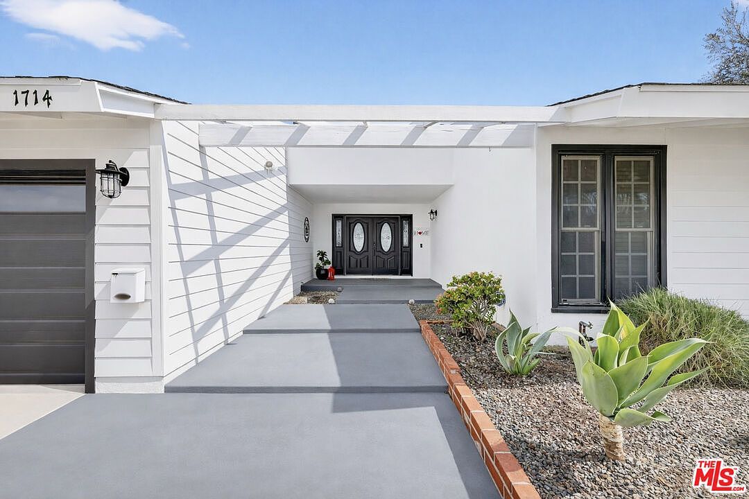 1714 Saint James Pl Placentia, CA 92870 - Thumbnail 3