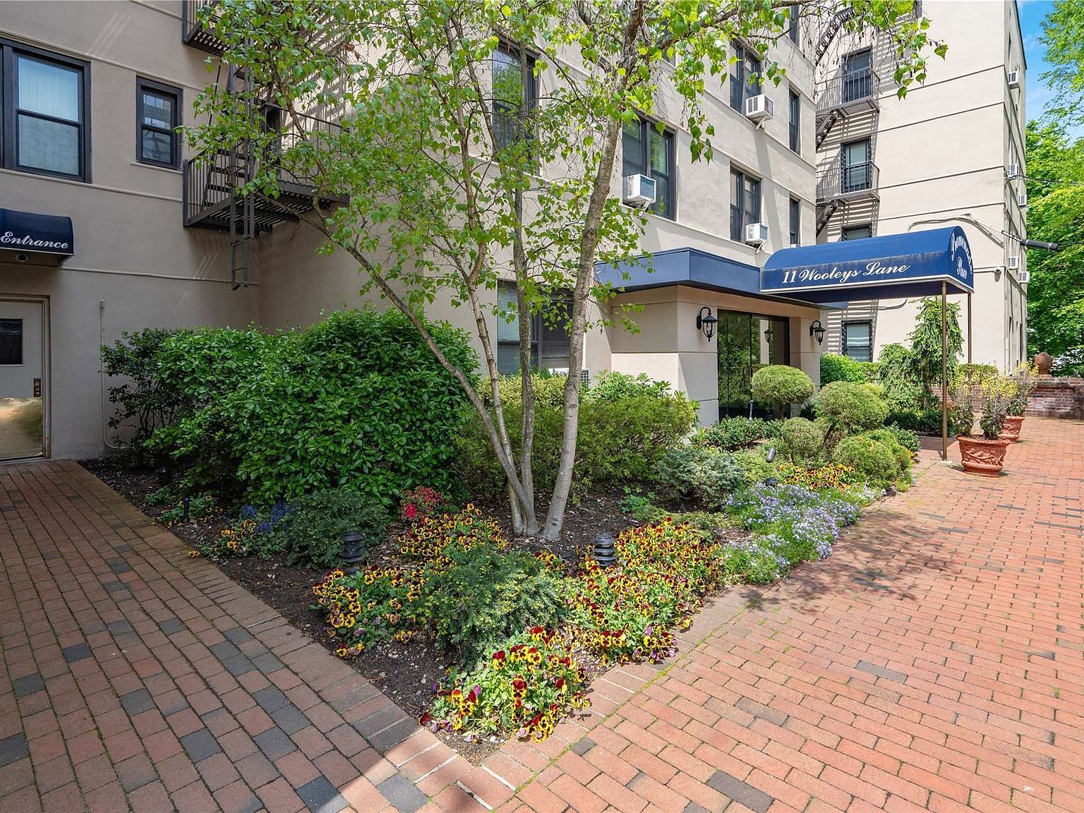 11 Wooleys Ln APT 3E Great Neck, NY 11023 - Thumbnail 3