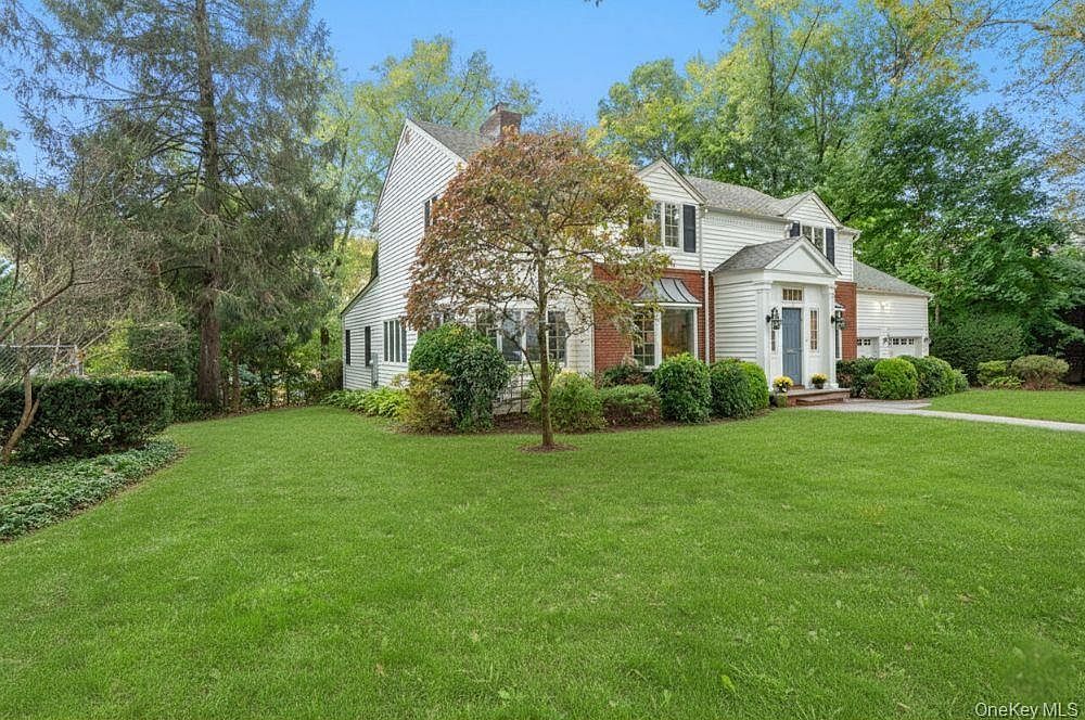 12 Chester Dr Great Neck, NY 11021 - Thumbnail 3