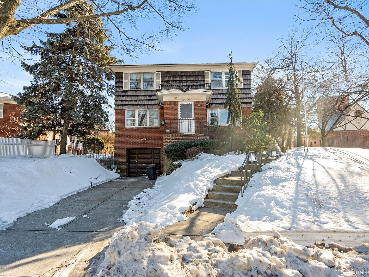 18044 Grand Central Pkwy Jamaica, NY 11432 - Thumbnail 3