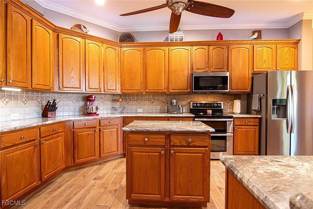 2620 Windwood Pl Cape Coral, FL 33991 - Thumbnail 3