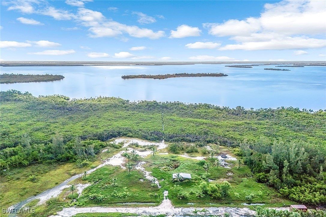 5300 Game Bird Ln Bokeelia, FL 33922 - Thumbnail 3