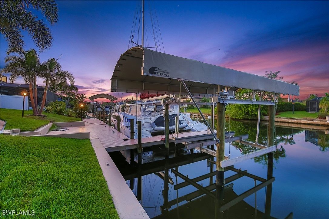 1528 SW 52nd Ln Cape Coral, FL 33914 - Thumbnail 3