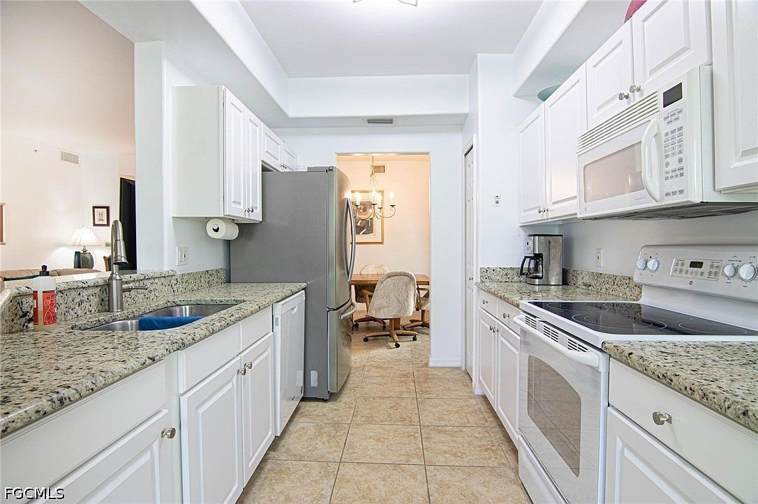 2644 Somerville Loop APT 1407 Cape Coral, FL 33991 - Thumbnail 3