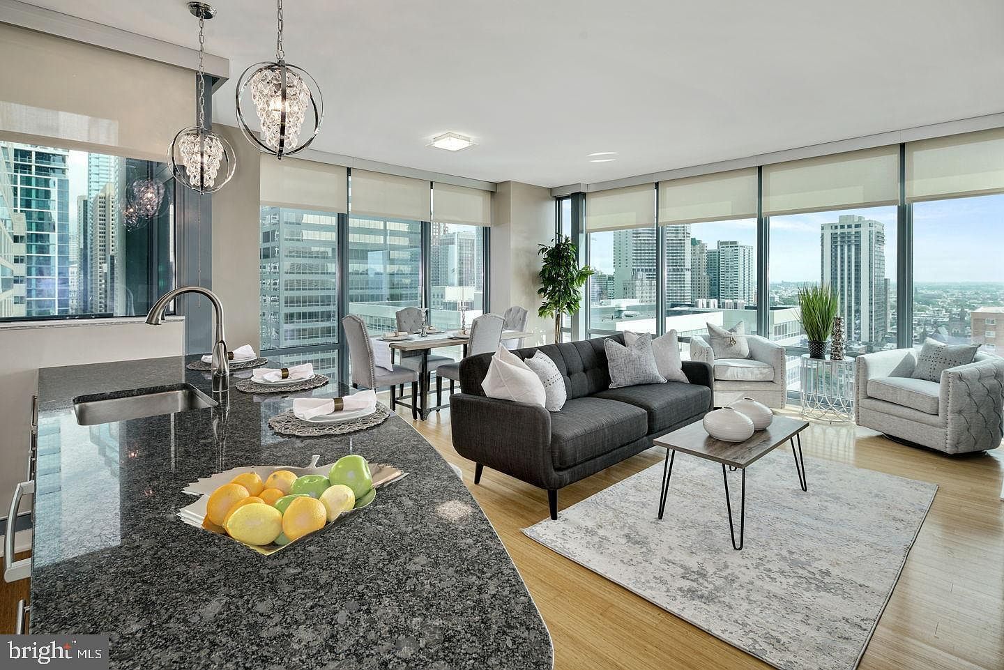 2101 Market St UNIT 1706 Philadelphia, PA 19103 - Thumbnail 3