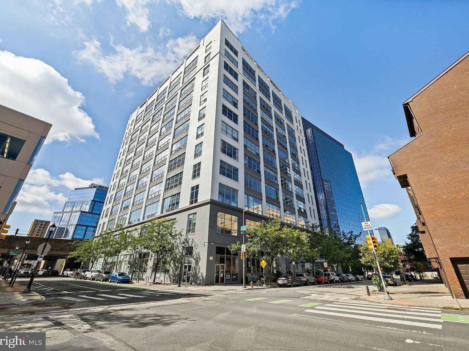 2200 Arch St UNIT 612 Philadelphia, PA 19103 - Thumbnail 3