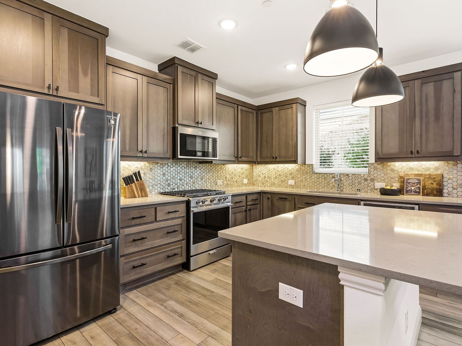 3720 Dutchess Dr Roanoke, TX 75034 - Thumbnail 3