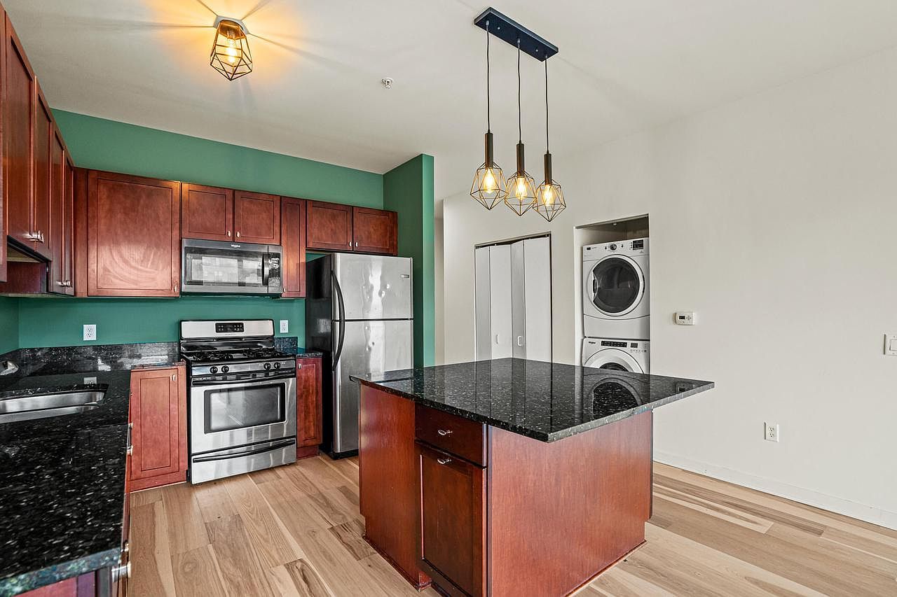 1902 N Commerce St APT 313 Milwaukee, WI 53212 - Thumbnail 3