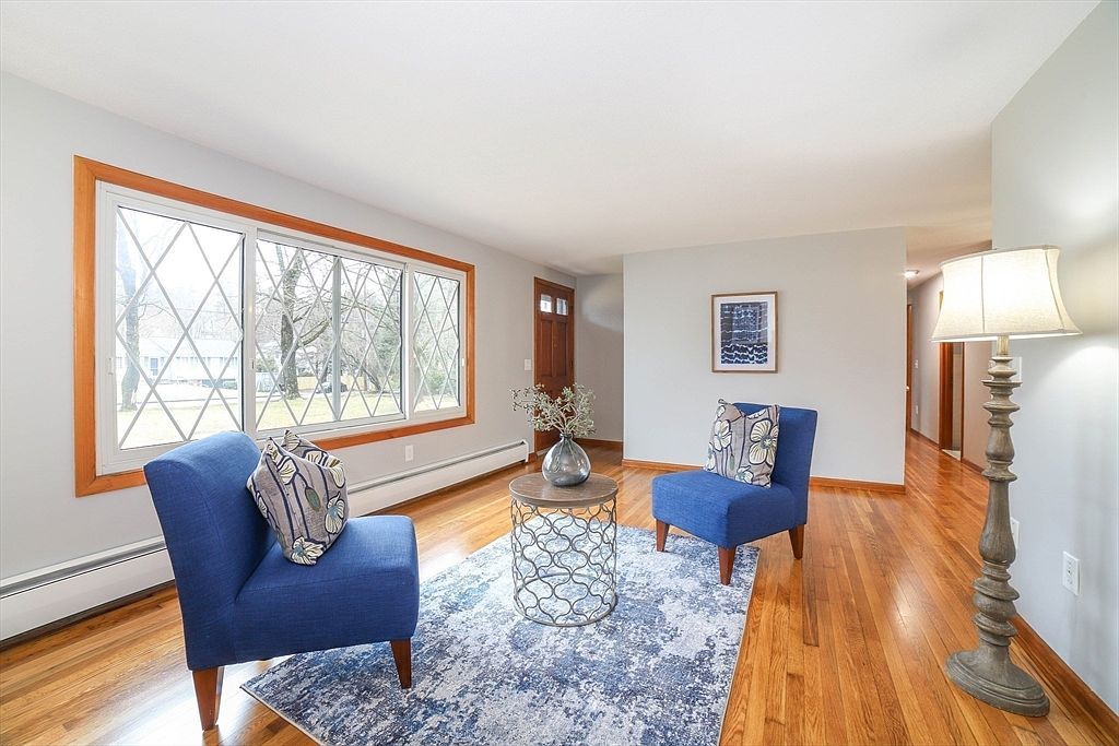 622 Shrewsbury St Holden, MA 01520 - Thumbnail 3