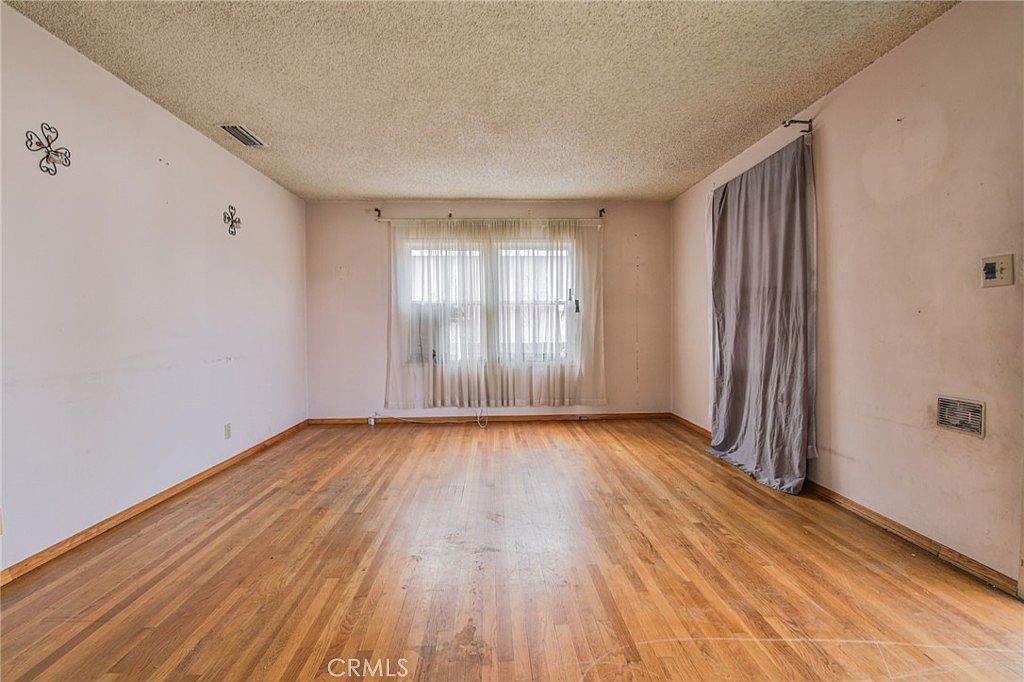 1208 S White Ave Compton, CA 90221 - Thumbnail 3