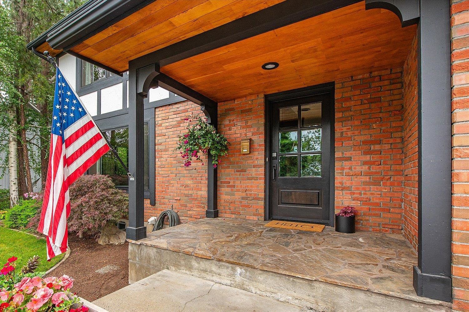 2726 E Mount Vernon Dr Spokane, WA 99223 - Thumbnail 3