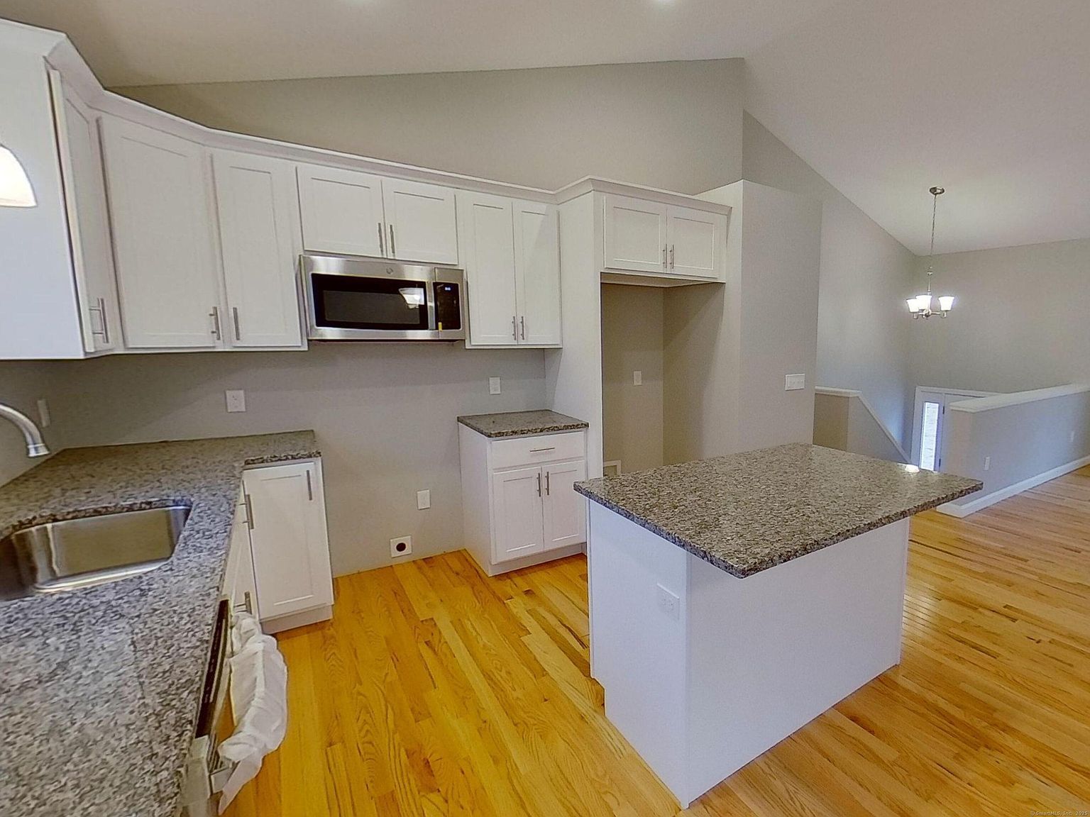 14 South St Brooklyn, CT 06234 - Thumbnail 3