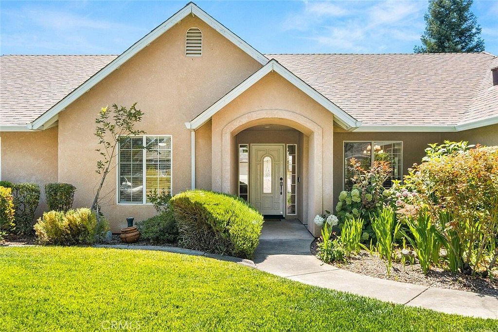 2391 Burlingame Dr Chico, CA 95928 - Thumbnail 3