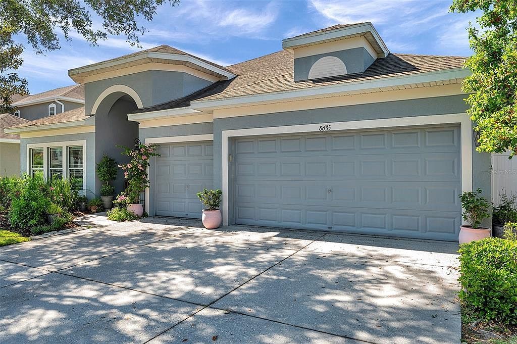 8635 Creedmoor Ln New Port Richey, FL 34654 - Thumbnail 3