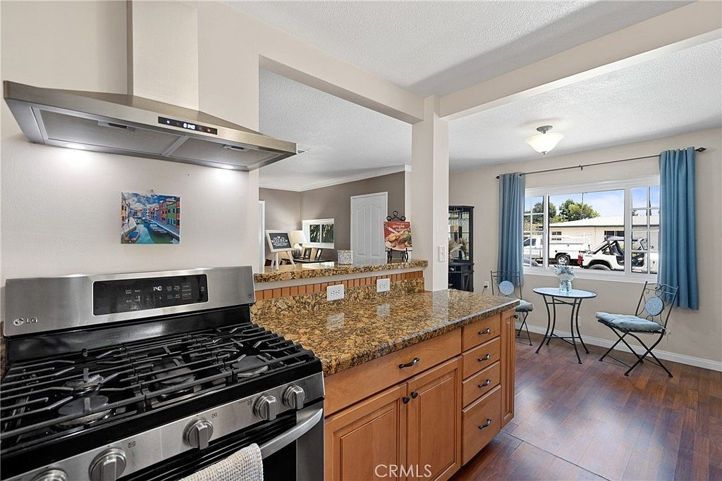 246 N Donneybrooke St Orange, CA 92868 - Thumbnail 3