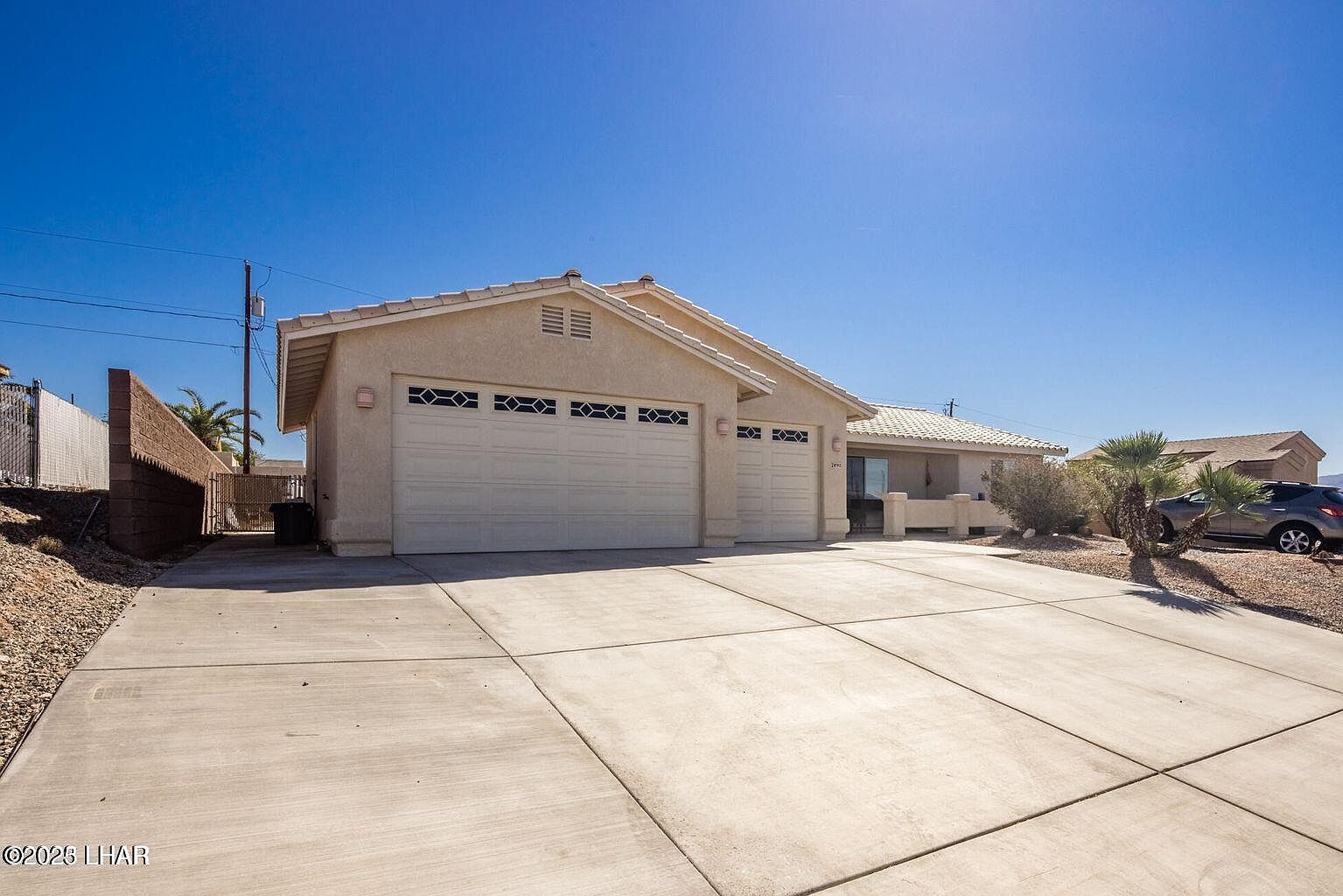 2890 Yuma Dr Lake Havasu City, AZ 86406 - Thumbnail 3