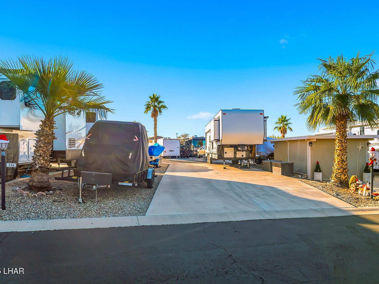 1905 Victoria Farms Rd #216 Lake Havasu City, AZ 86404 - Thumbnail 3