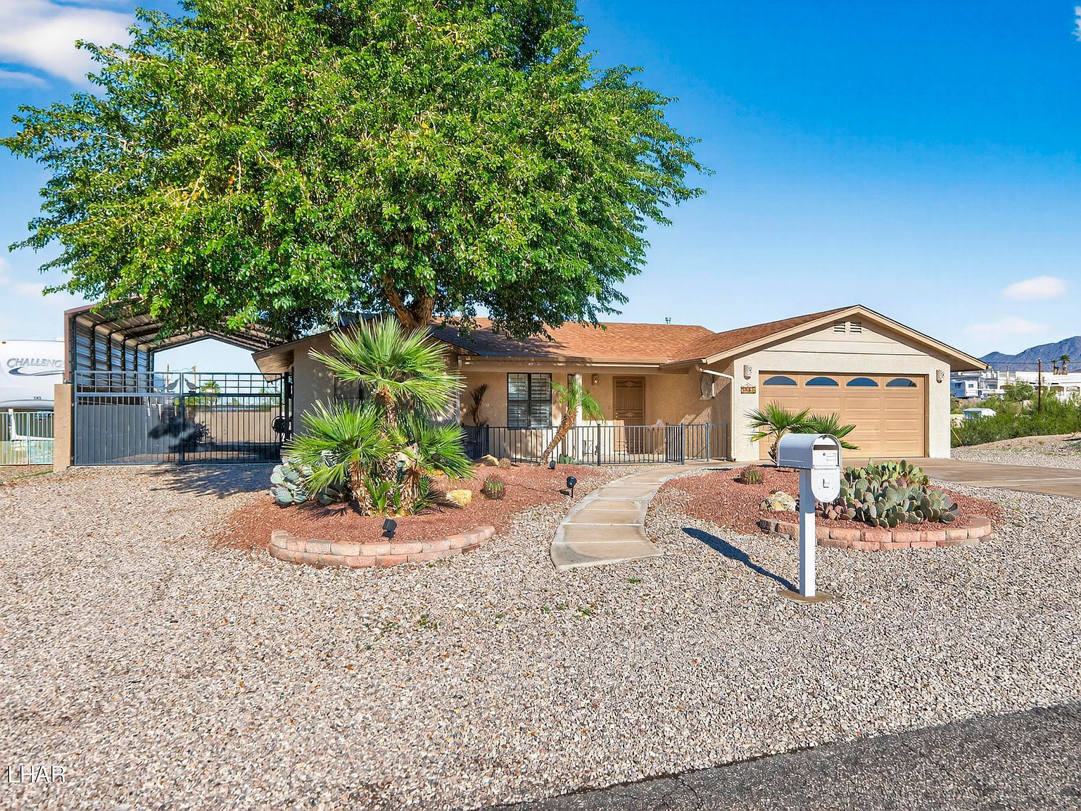 3465 Cinnamon Dr Lake Havasu City, AZ 86406 - Thumbnail 3