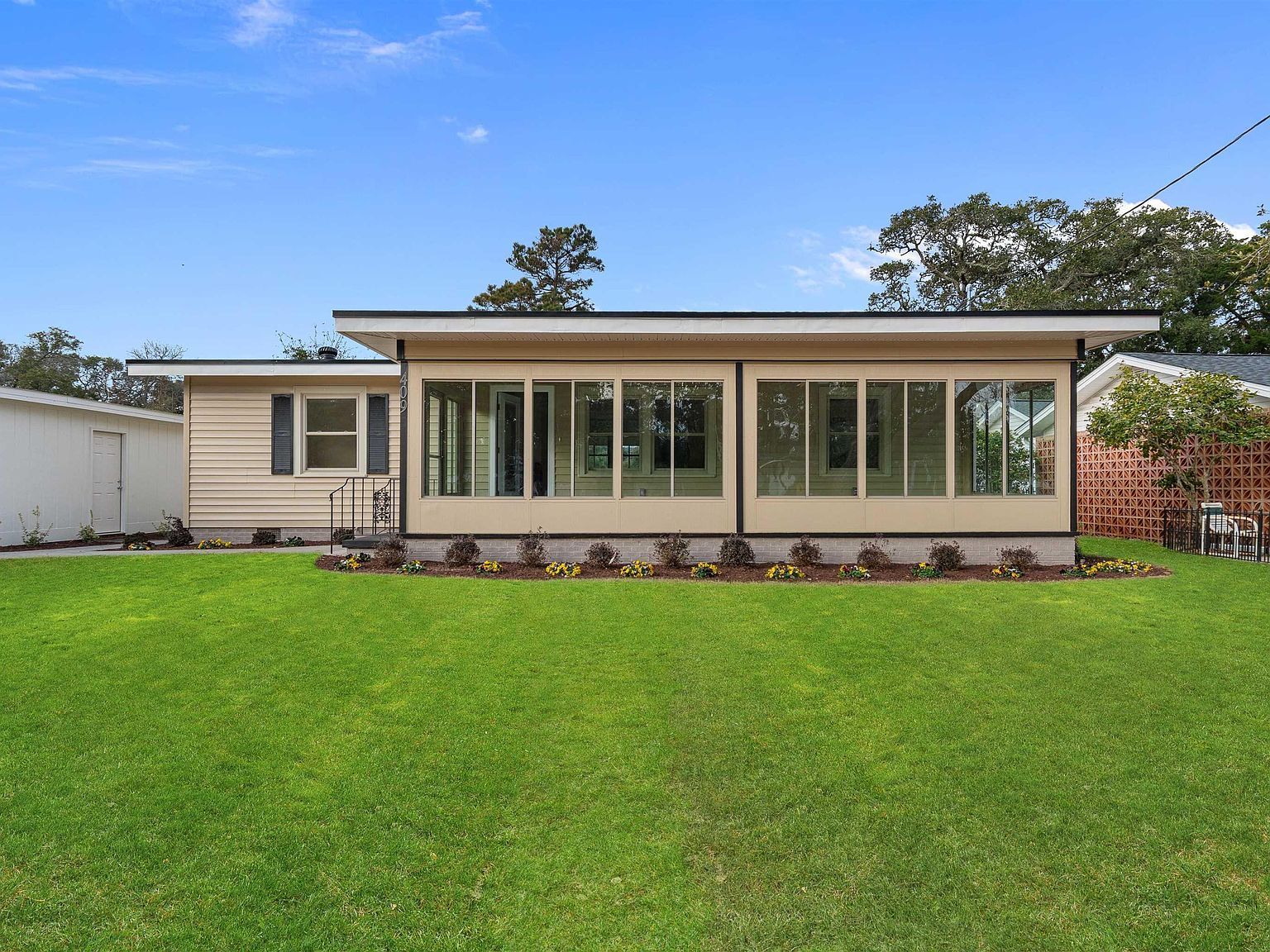 409 14th Ave S North Myrtle Beach, SC 29582 - Thumbnail 3