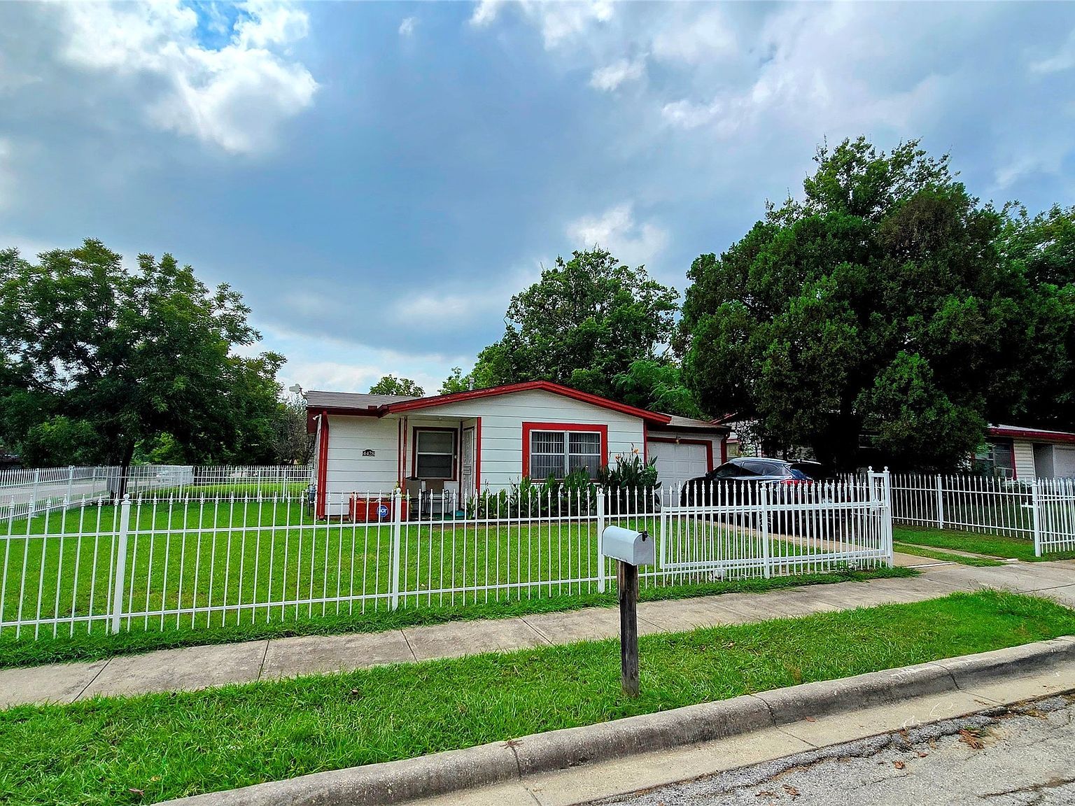 4428 Crenshaw Ave Fort Worth, TX 76105 - Thumbnail 3