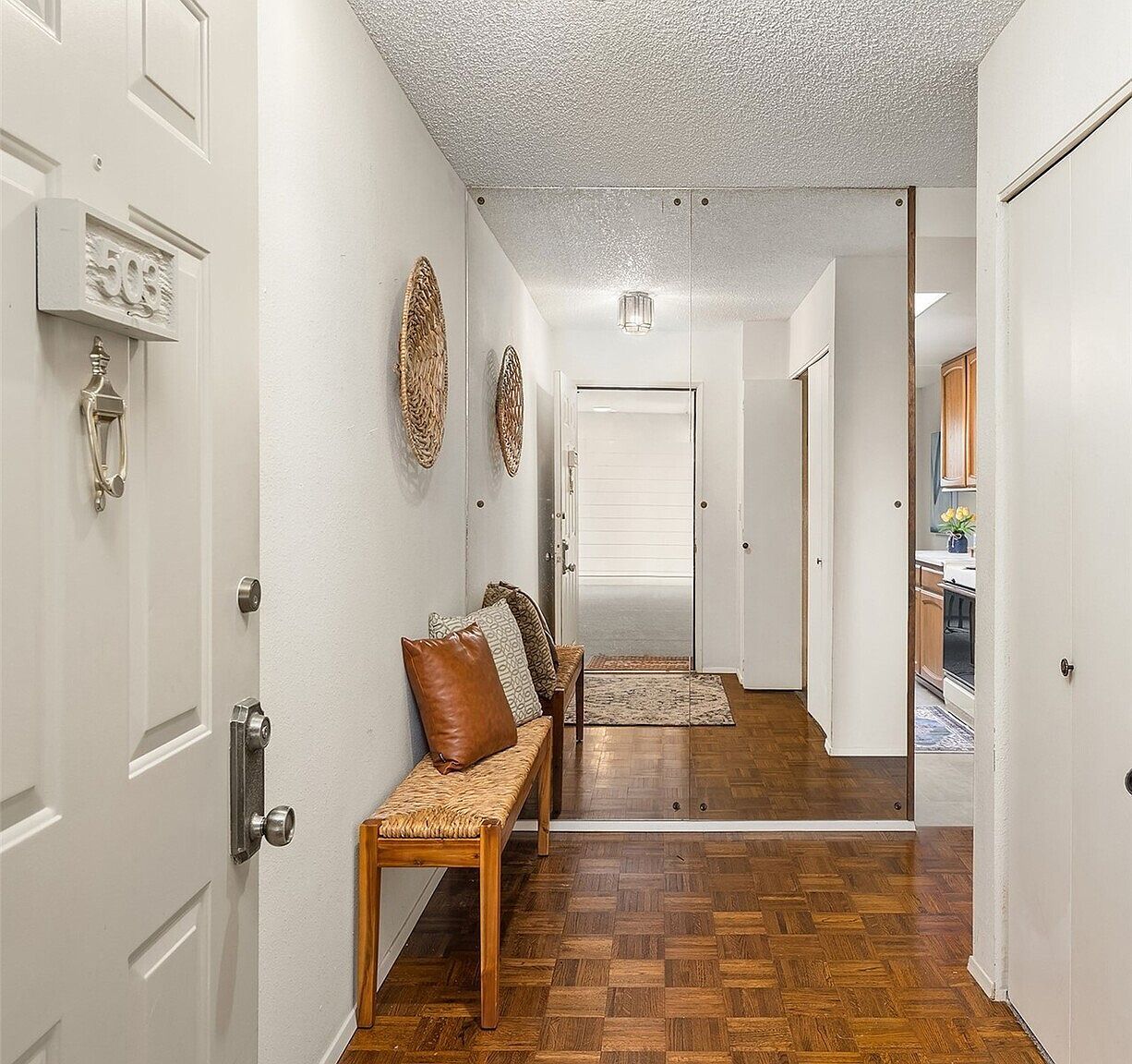 9710 5th Ave NE APT 503 Seattle, WA 98115 - Thumbnail 3