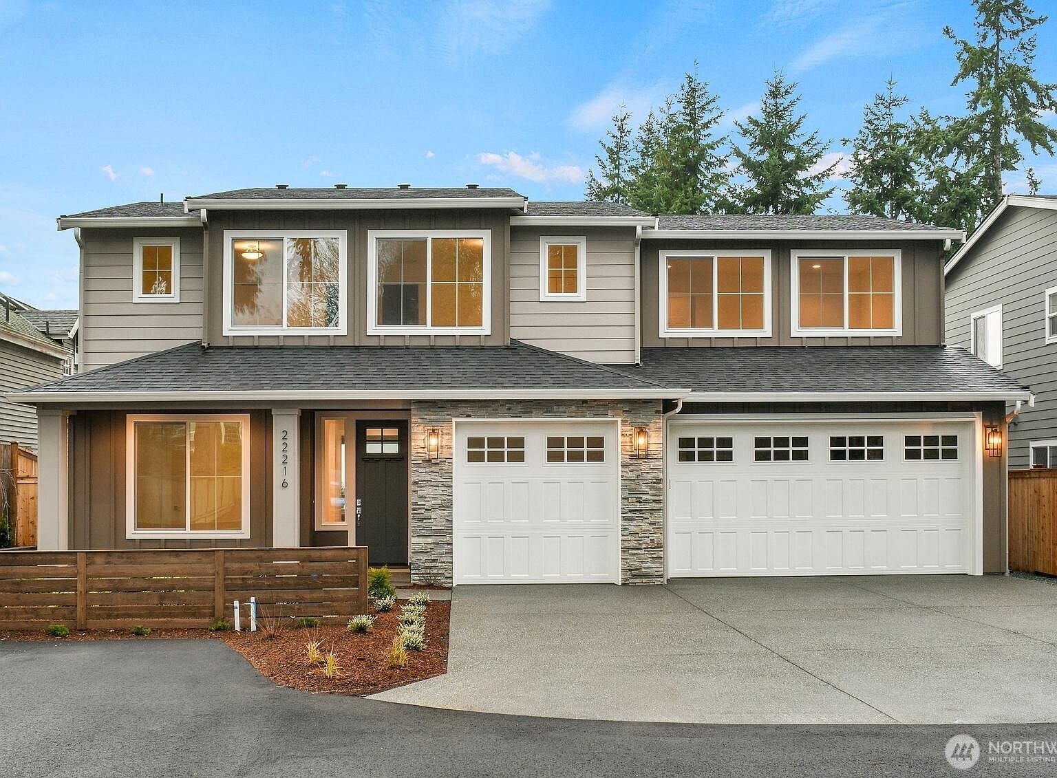 22216 98th Ave W Edmonds, WA 98020 - Thumbnail 3