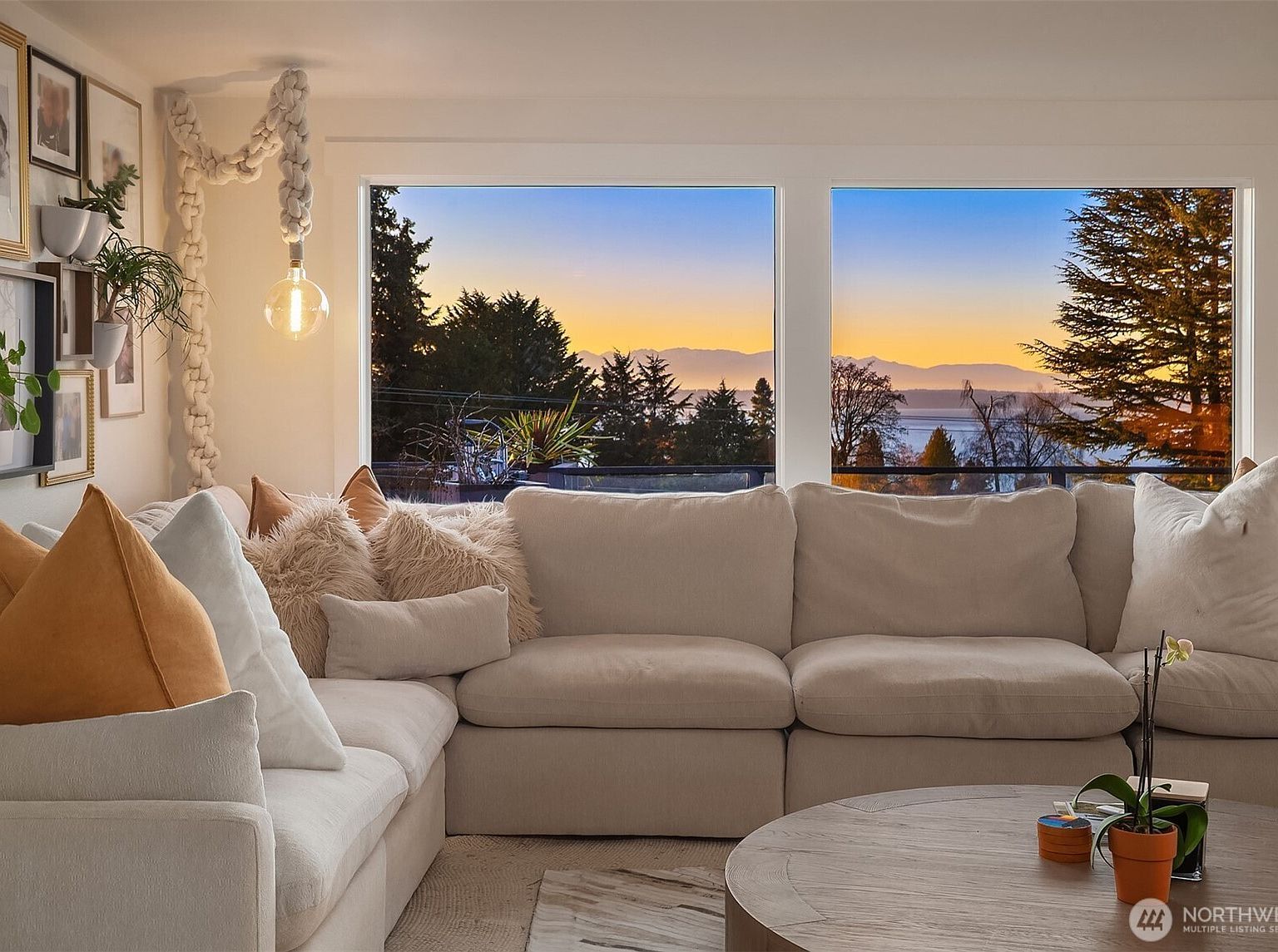 19303 Olympic View Dr Edmonds, WA 98020 - Thumbnail 3