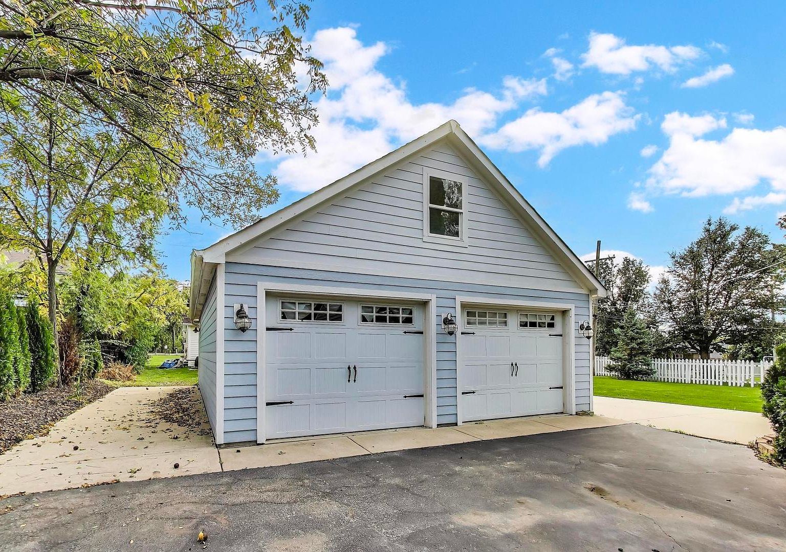 7339 S Park Ave Burr Ridge, IL 60527 - Thumbnail 3