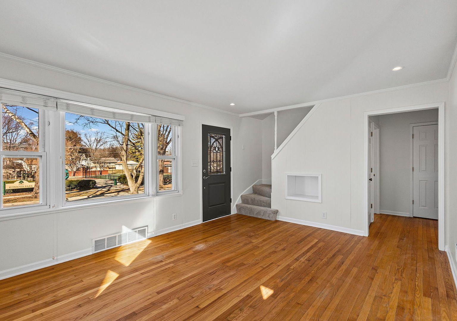 115 N Park St Westmont, IL 60559 - Thumbnail 3